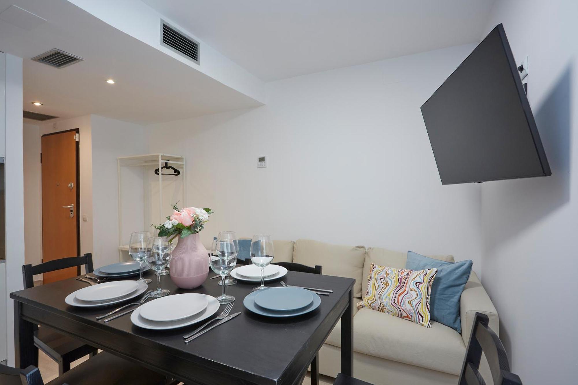 Three Bedroom Two Bathroom Apartment Close To Beach Barcelona Exterior foto