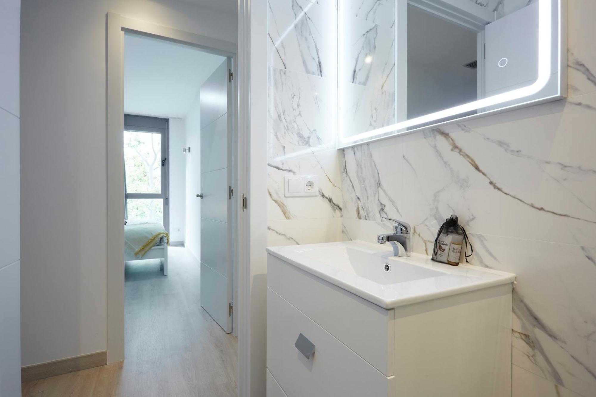 Three Bedroom Two Bathroom Apartment Close To Beach Barcelona Exterior foto